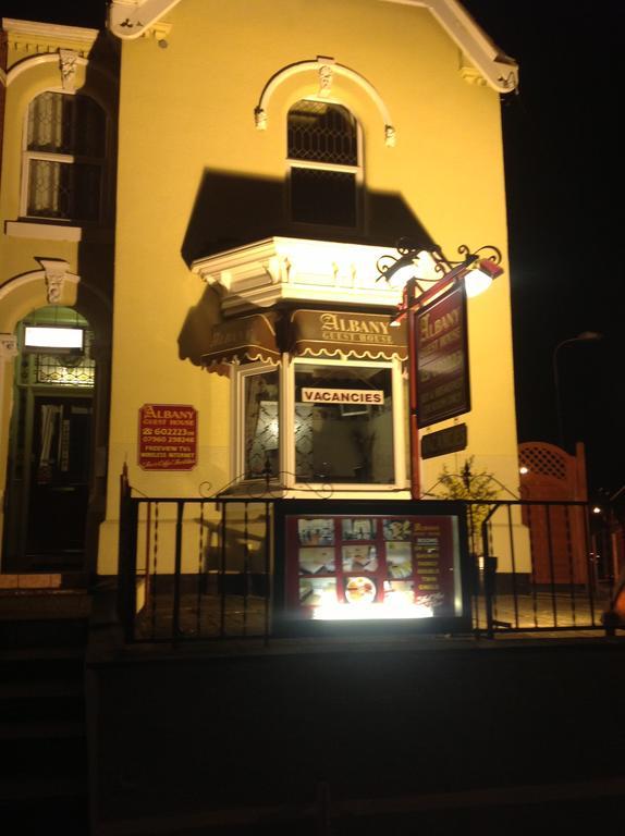 Albany Guest House คลีทอร์ปส์ ภายนอก รูปภาพ